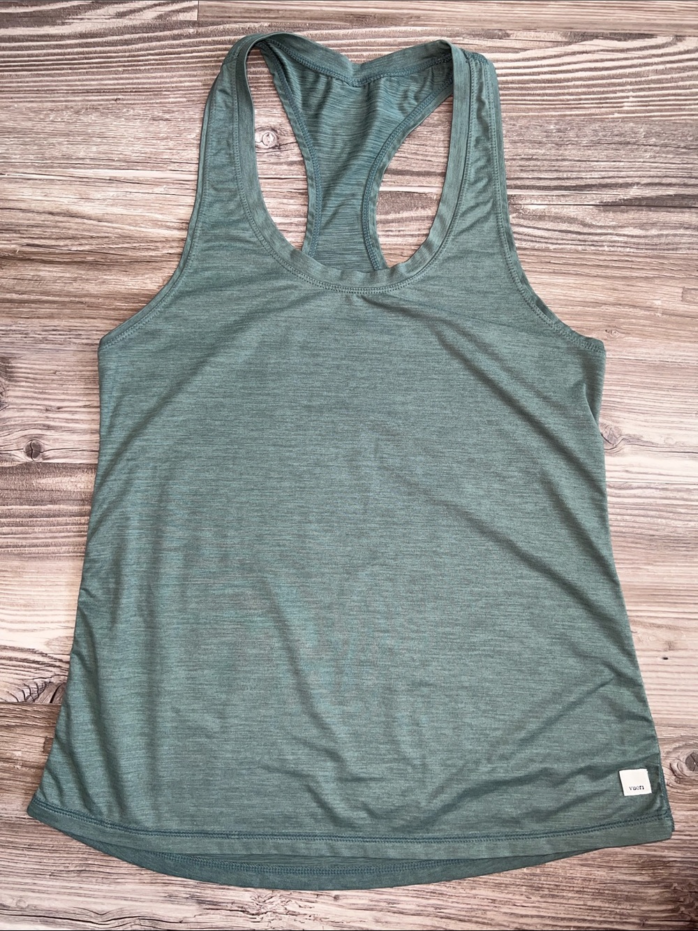 Vuori Lux Performance Tank Top Heathered Green Size M